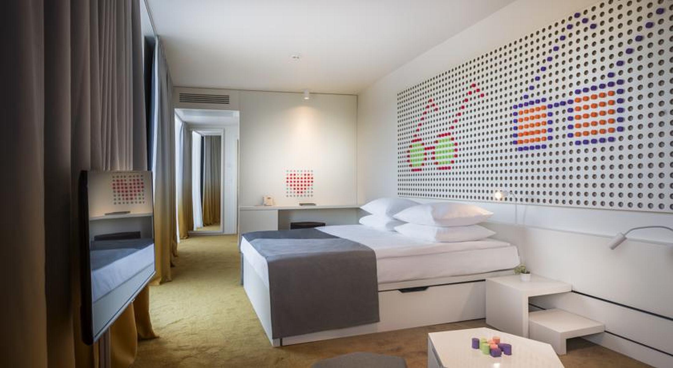 Maistra Select Family Amarin Hotel