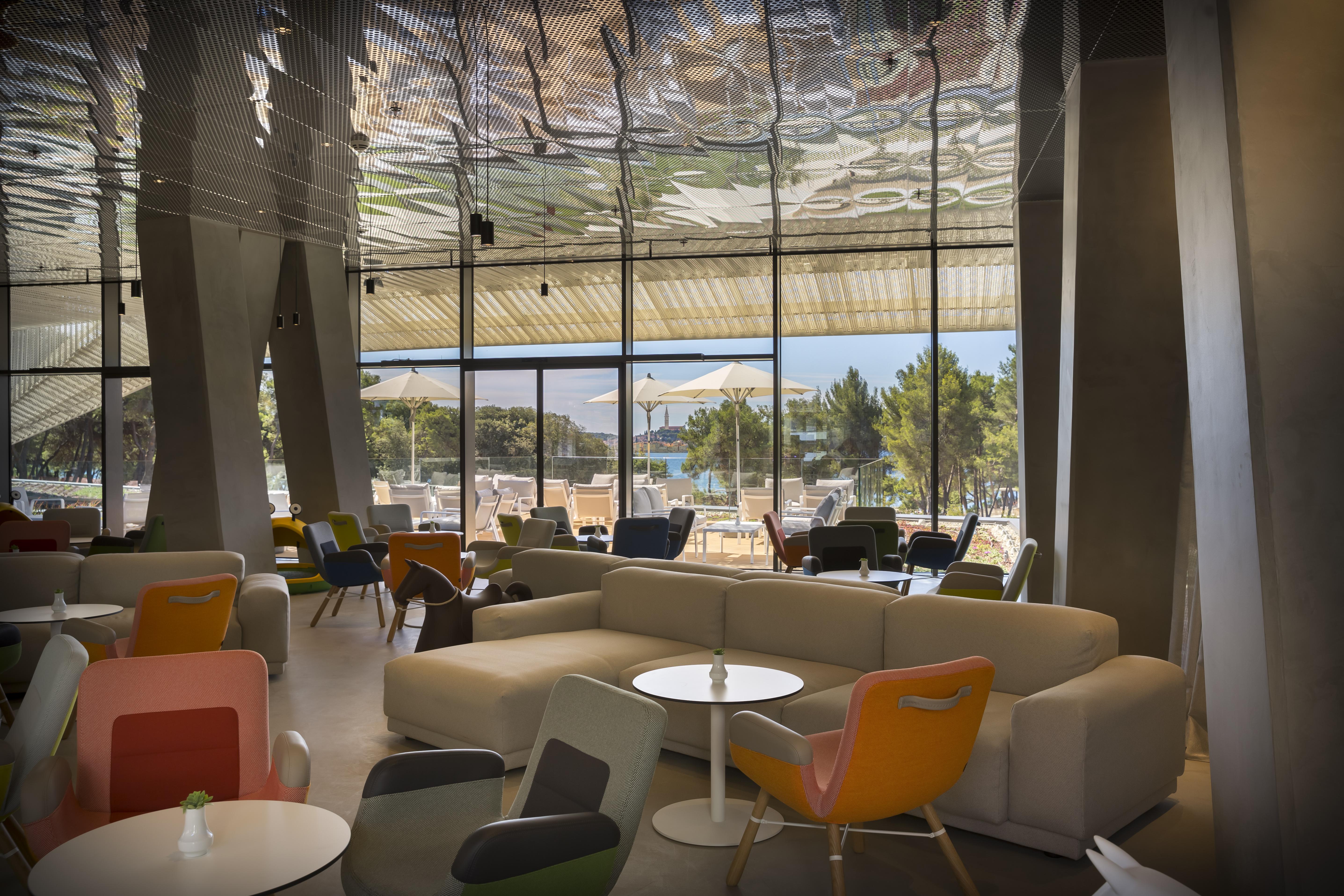 Maistra Select Family Amarin Hotel 4*